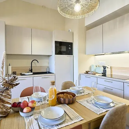 L'horloger 6 People - 3 Bedrooms - Lille 13 Min Apartment *