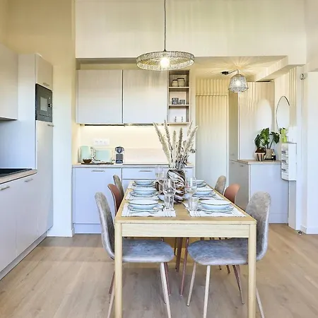 L'horloger 6 People - 3 Bedrooms - Lille 13 Min Apartment Ronchin